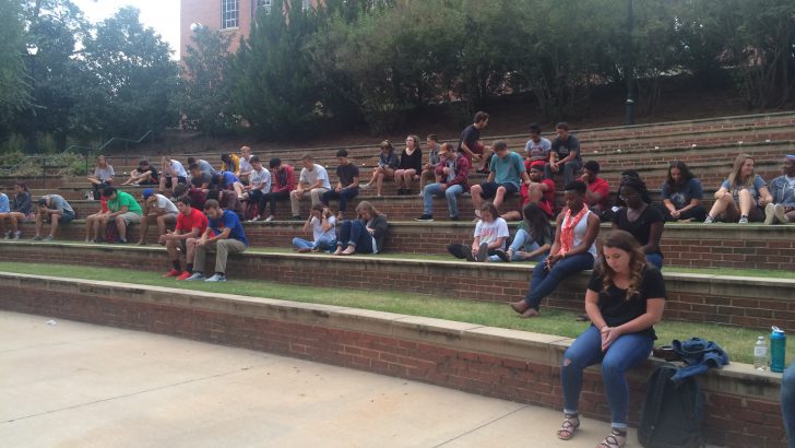 UGA Students Pray For Peace
