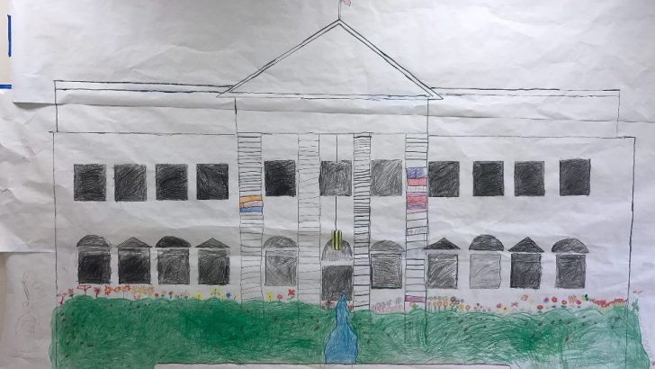 Children Cast Mock Votes