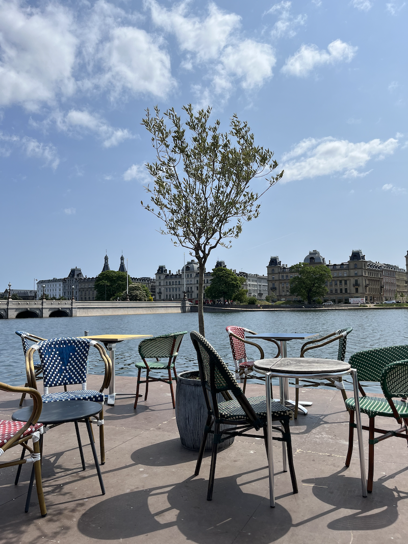  Kaffesalonen’s floating dock attracts customers during warmer months to bask in the sun and appreciate a view of The Lakes. (Morgan Quinn / Photo)