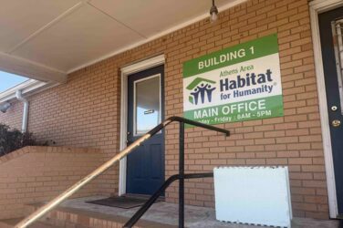 Front of a building that houses Habitat for Humanity offices